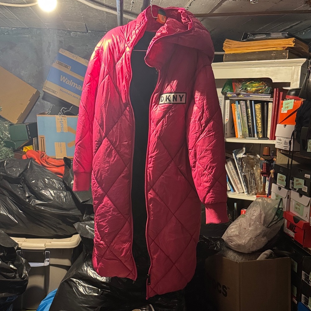 DKNY Women's Vibrant Pink Hooded Puffer Coat
